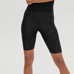 Aritzia Studio city shorts